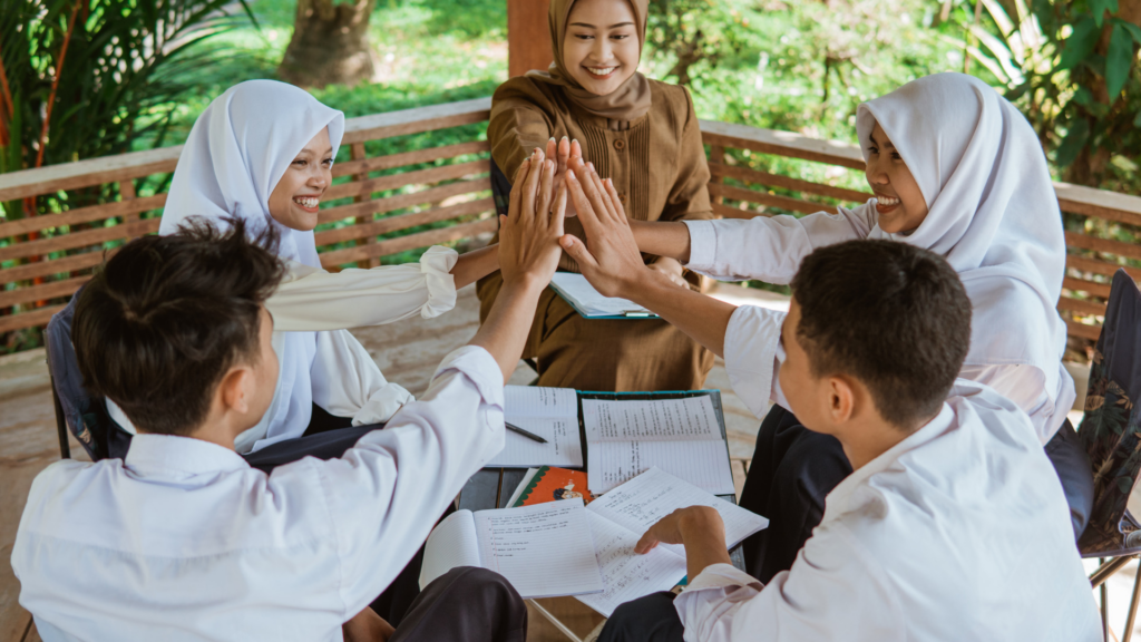 Ibu Bapa Suka Menunjuk-Nunjuk Hal Anak Buka Ruang Jenayah Dalam Talian – Menteri